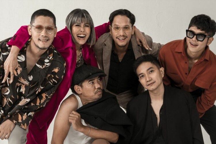 Grup musik Maliq & Dâ€™Essentials.
